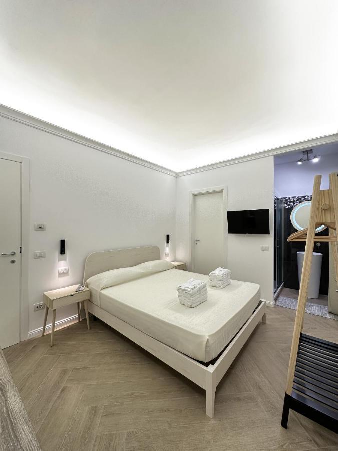 Vicki Vomero Rooms - Napoli Экстерьер фото