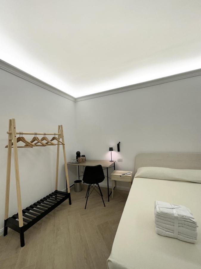 Vicki Vomero Rooms - Napoli Экстерьер фото